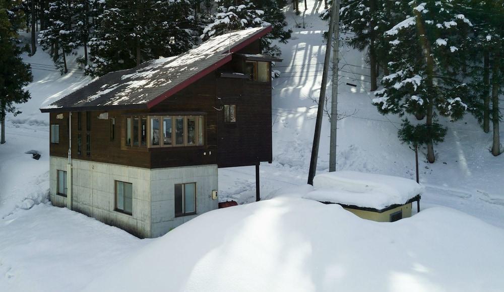Апартаменты Nozawa House Экстерьер фото